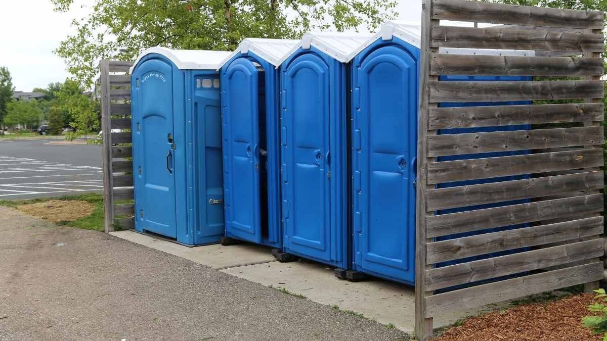 Porta Potty Rental Pros - Trusted Porta Potty Services in Saint Charles, IA, 50240